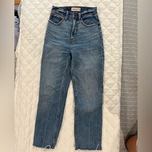 Abercrombie high rise ankle straight jeans curve love